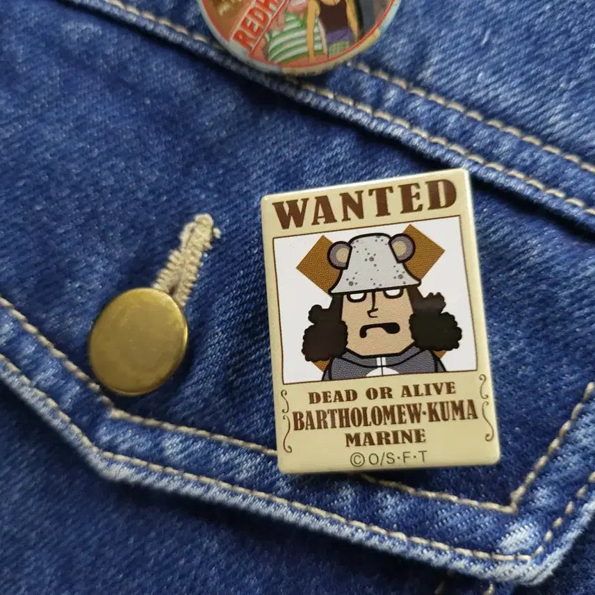 [BUNJANG] Japan One Piece Denim Work Jacket with Character Brooches / JAPAN 재팬 원피스 캐릭터뱃지 빈티지청자켓 워크자켓 데님자켓 C968