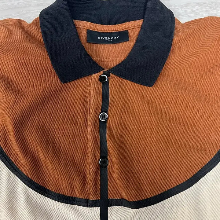 [BUNJANG] Givenchy Basketball Design Polo Shirt / 지방시 브라운 농구공 반팔 카라티