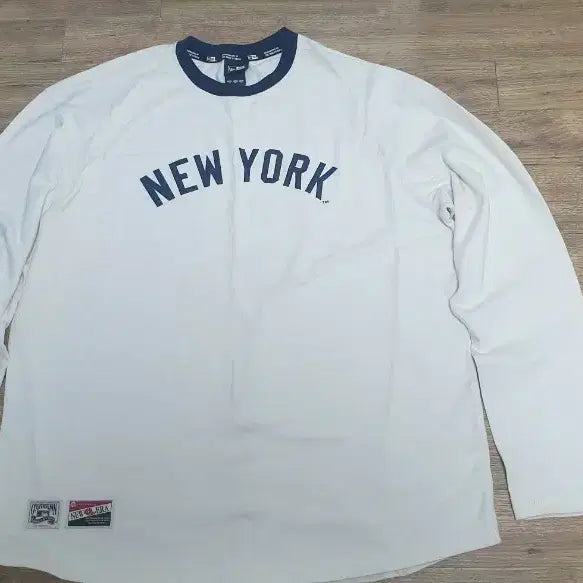 [BUNJANG] New Era Yankees Classic T-Shirt / 뉴에라 양키스 클래식 티셔츠