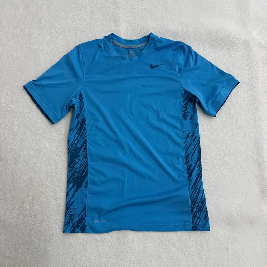 [BUNJANG] Nike Dri-FIT Graphic T-Shirt / 95 나이키 드라이핏 그래픽 반팔 티셔츠 0311T