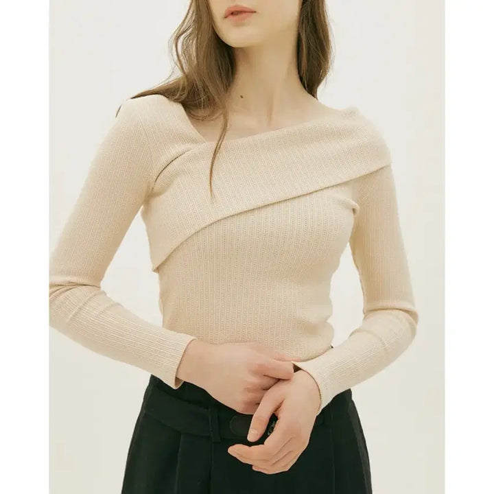 [BUNJANG] Monz Off-Shoulder Long Sleeve Top (Beige) / 몬츠 언발란스 오프숄더탑 긴팔티 티셔츠(베이지)