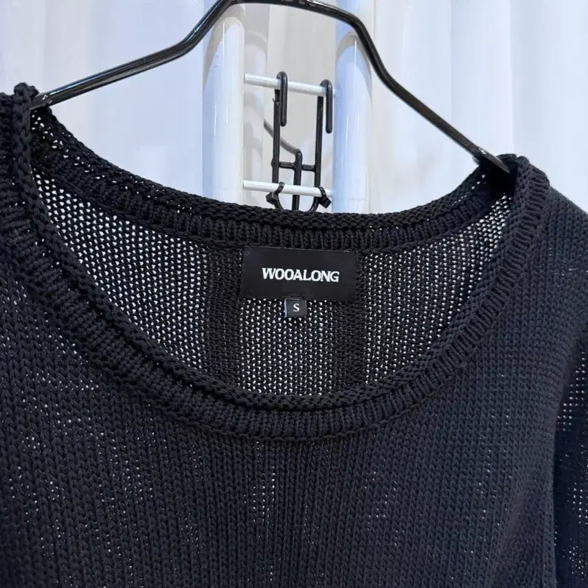 [BUNJANG] Woooalong Mesh Knit Top / 우알롱 그믈니트