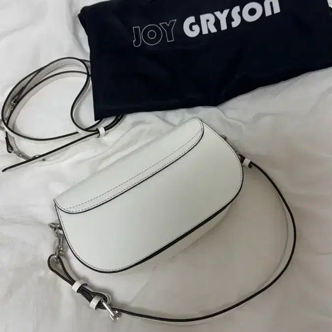 [BUNJANG] Joy Gryson Margo Bag White Shoulder Bag / 조이그라슨 마고백 화이트 차정원가방