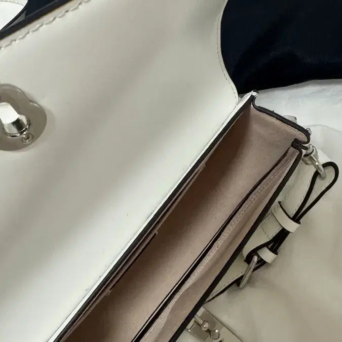 [BUNJANG] Joy Gryson Margo Bag White Shoulder Bag / 조이그라슨 마고백 화이트 차정원가방