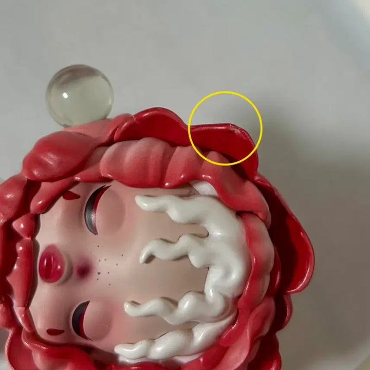 [BUNJANG] POP MART Skullpanda Ancient Castle Bloody Rose Figure / 팝마트 스컬판다 에이션트캐슬 블러디로즈 판매합니다