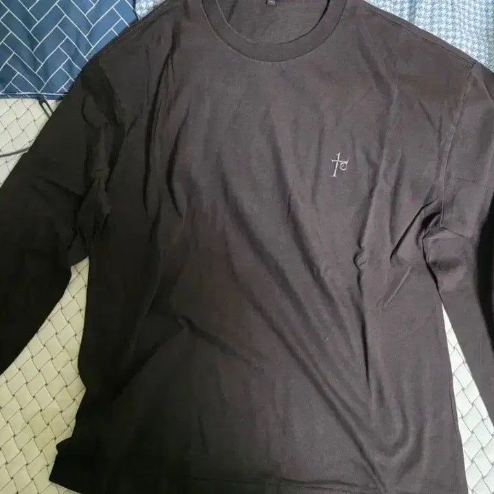 [BUNJANG] Polytelu Elbow Concord Long Sleeve Dark Brown 4 Size / 폴리테루 그래픽 롱슬리브 &