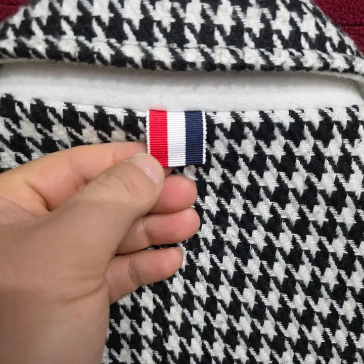 [BUNJANG] Thom Browne Houndstooth Check Coat / 톰브라운 하운드투스 체크 코트.  /8