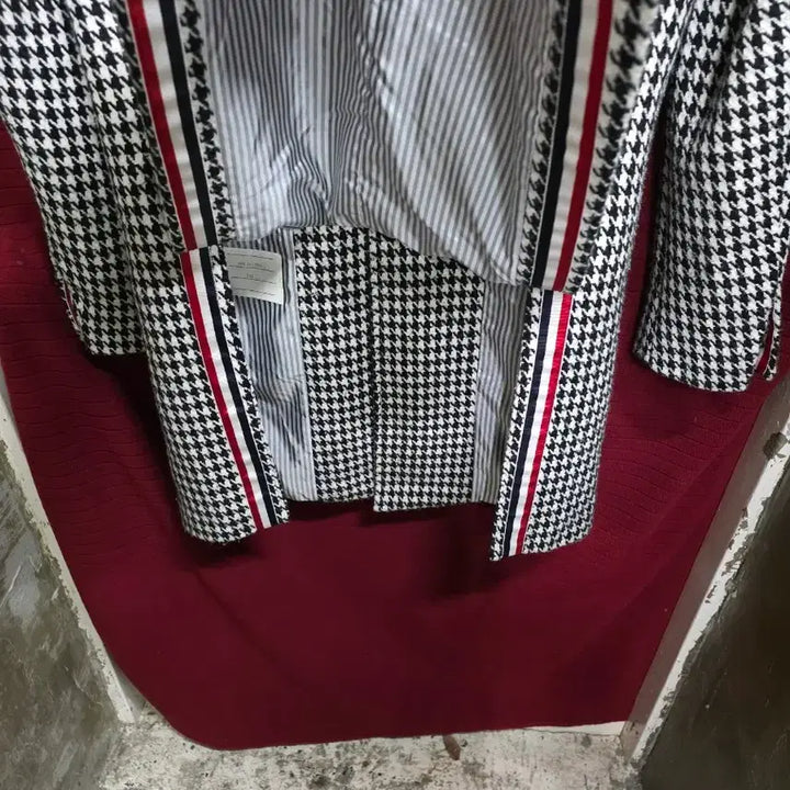 [BUNJANG] Thom Browne Houndstooth Check Coat / 톰브라운 하운드투스 체크 코트.  /8