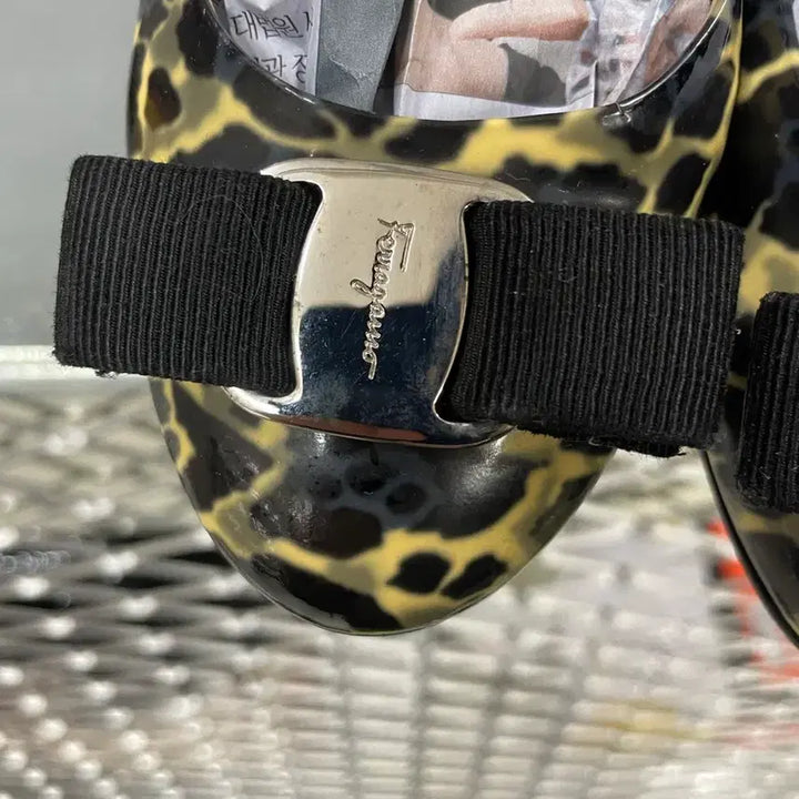 [BUNJANG] Ferragamo Leopard Print Flat Shoes / 페레가모 레오파드 플랫 슈즈 6