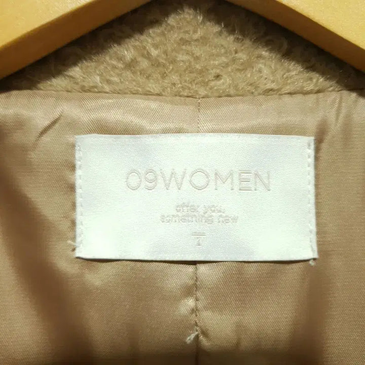 [BUNJANG] Gongu Woman Double Button Boucle Long Coat / 공구우먼 더블 버튼 부클 롱 코트 1_W0543