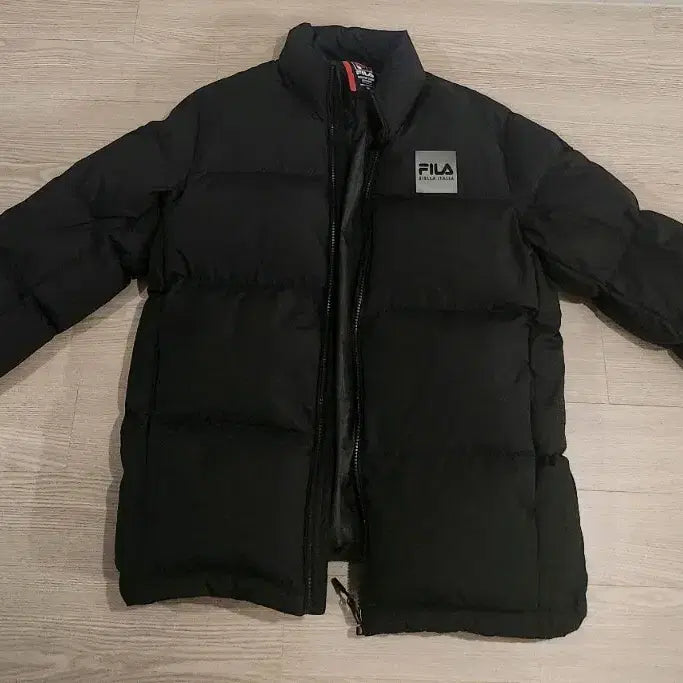 [BUNJANG] Hilla Black Padded Jacket / 흴라 블랙패딩