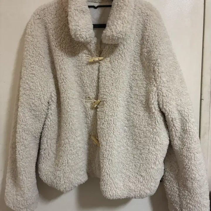 [BUNJANG] Chrissyk Sheepskin Puffy Duffle Coat / 크리시크 양털 뽀글이 떡볶이코트