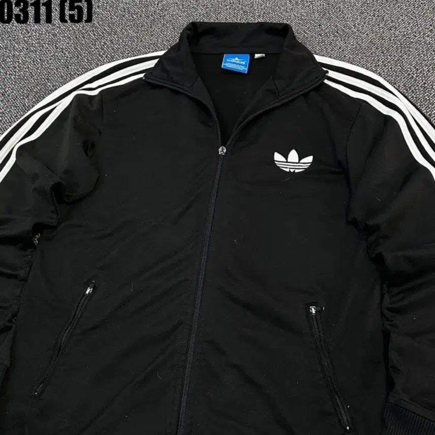 [SOLD OUT] 아디다스 유로파 삼선 블랙 트랙 자켓