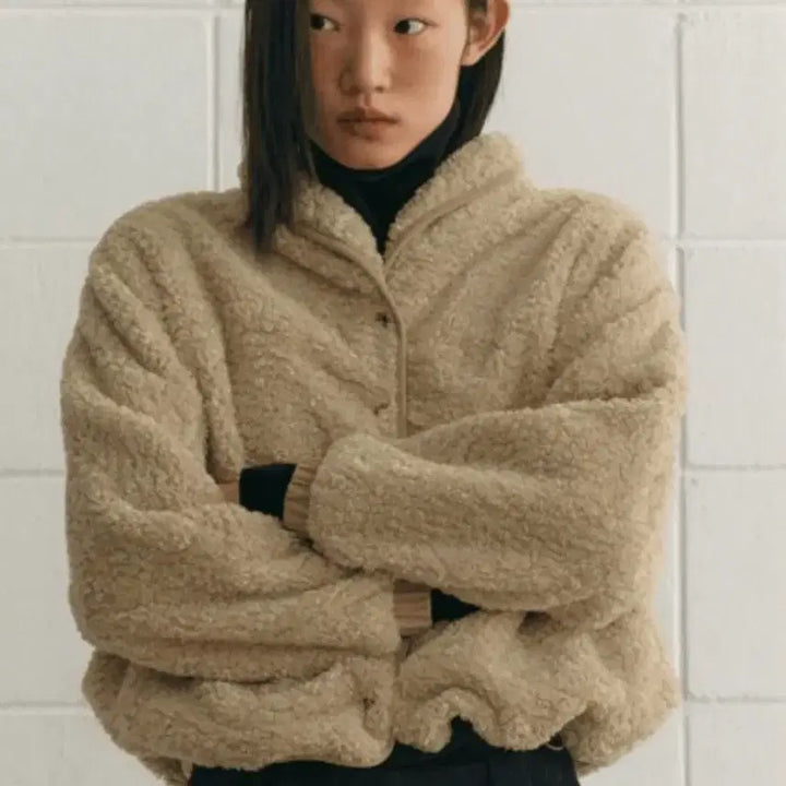[BUNJANG] Sienne Fleece Label Jacket (Beige) / 시엔느 플리스 라벨 자켓 (뽀글이/베이지)