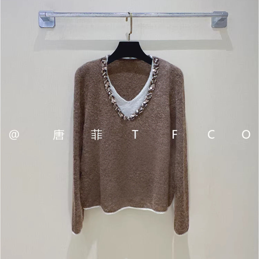 [BUNJANG] French-Inspired Sequin Trim Layered Knit Top / 44-66 프렌치 감성 스팽글 배색 니트 루즈핏 브이넥 이중 레이어드