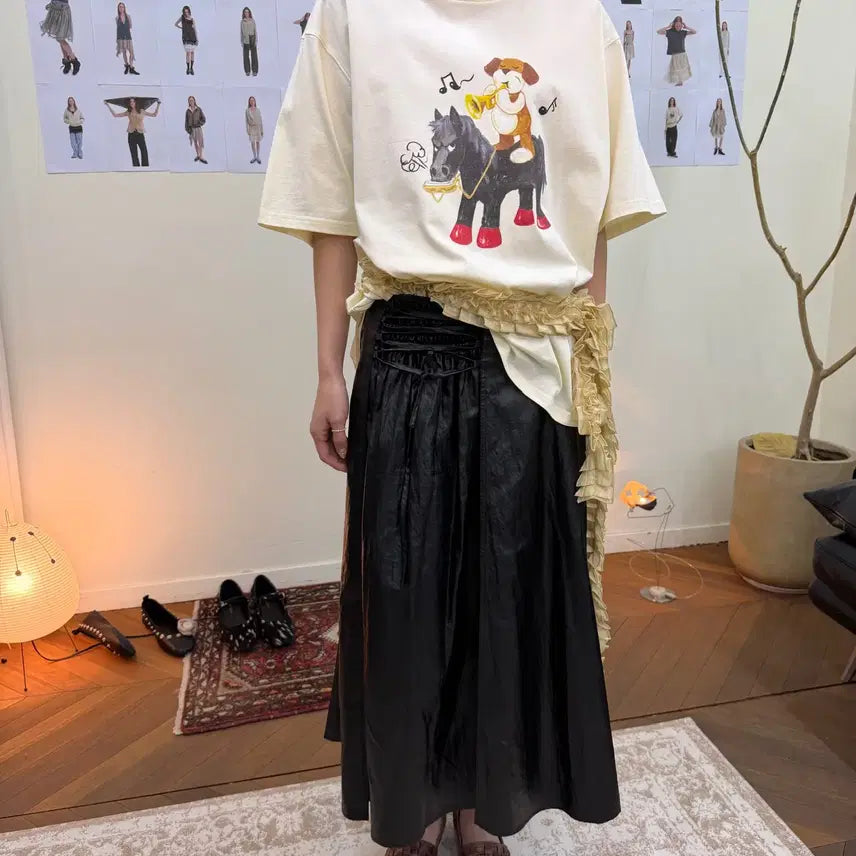 [BUNJANG] NEVERSEEZ Leather Coated A-Line Long Skirt / NEVERSEEZ 네버시즈 레이스업 가죽 코팅 A라인 롱스커트