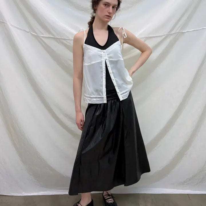 [BUNJANG] NEVERSEEZ Leather Coated A-Line Long Skirt / NEVERSEEZ 네버시즈 레이스업 가죽 코팅 A라인 롱스커트