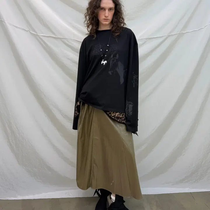 [BUNJANG] NEVERSEEZ Leather Coated A-Line Long Skirt / NEVERSEEZ 네버시즈 레이스업 가죽 코팅 A라인 롱스커트