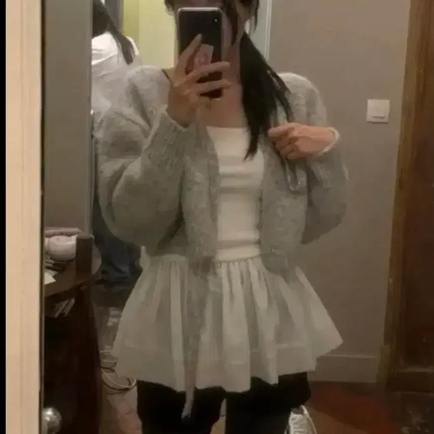[BUNJANG] Lilykots Glow Knit Cardigan &amp; Tube Top / 릴리코츠 글로우 니트 가디건 튜브탑