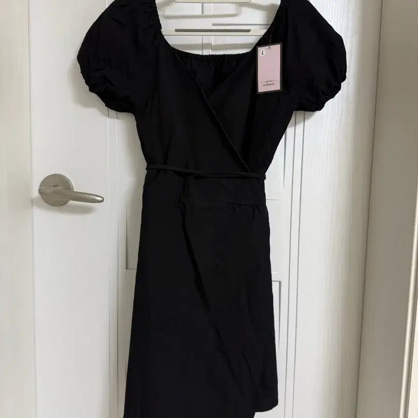 [SOLD OUT] (새상품) 블랙 스퀘어넥 반팔 원피스 바캉스룩 휴양지룩