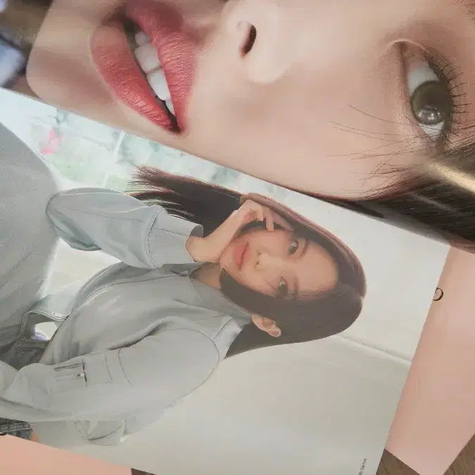 [BUNJANG] Cosmopolitan Nayeon Magazine / 코스모폴리탄 나연 화보 잡지