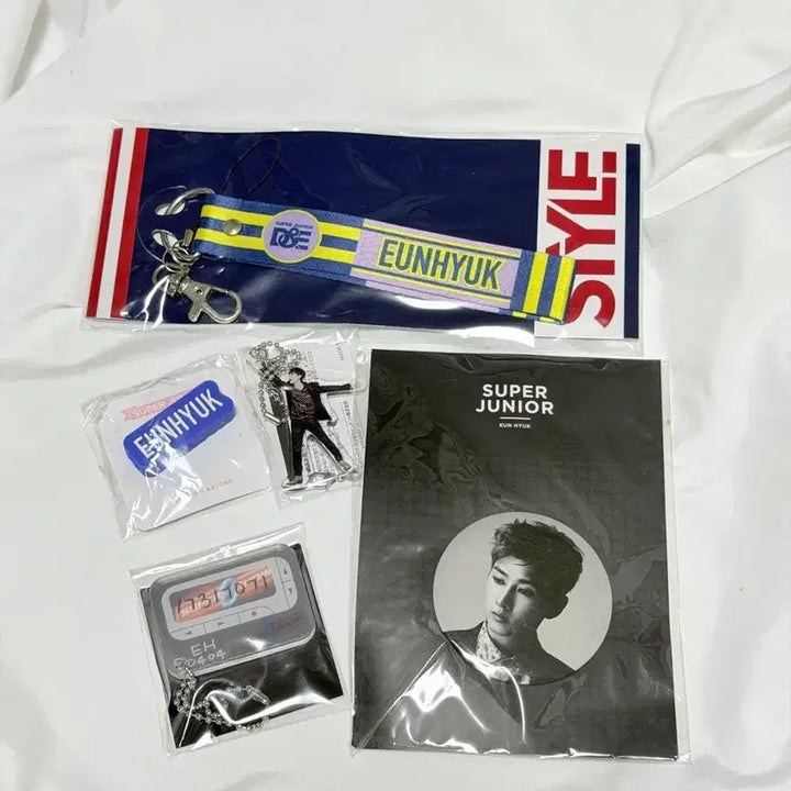 [SOLD OUT] 9. 슈퍼주니어 은혁 굿즈 세트
