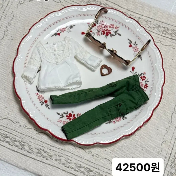 [SOLD OUT] 브라이스디폴의상 *선데이베스트,캐쥬얼어페어,레이니데이,심플리구아바망고*
