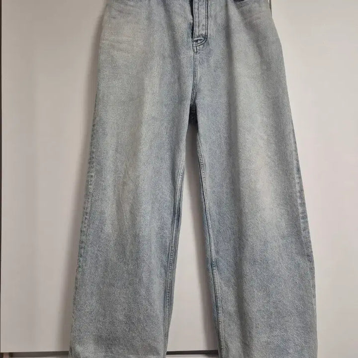 [SOLD OUT] 발렌시아가 스티커데님 xs 팝니다.