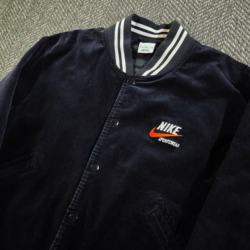 [BUNJANG] Nike Corduroy Varsity Jacket (XL) / 나이키 코듀로이 바시티 자켓