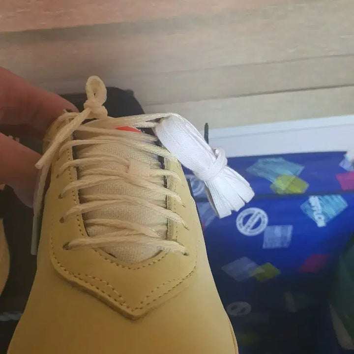 [BUNJANG] Nike Astrograbber Yellow Black / 나이키  아스트로그래버 옐로우 블랙270