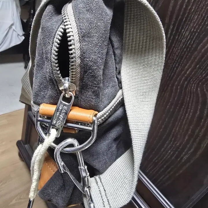 [BUNJANG] Chris Van Assche Leather and Canvas Tote Bag / 크리스반아세 가죽,캔버스 토트백 입니다.