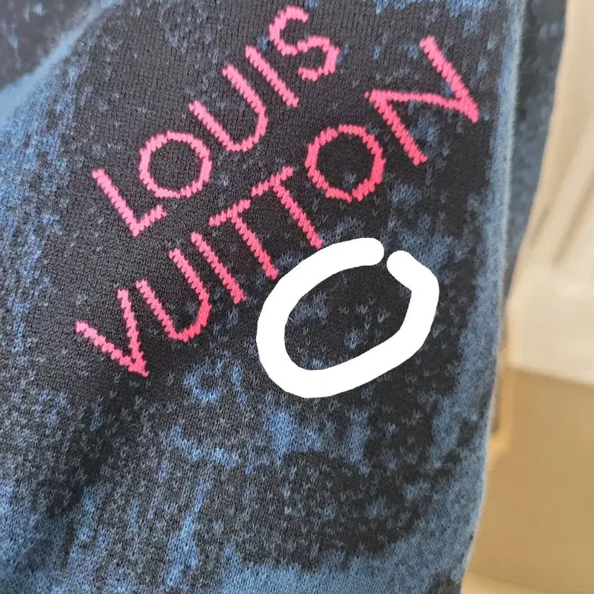 [BUNJANG] Louis Vuitton Damier Salt Jacquard Knit Sweater / (정품) 루이비통 다미에 솔트 자카드 니트 S(95-100)