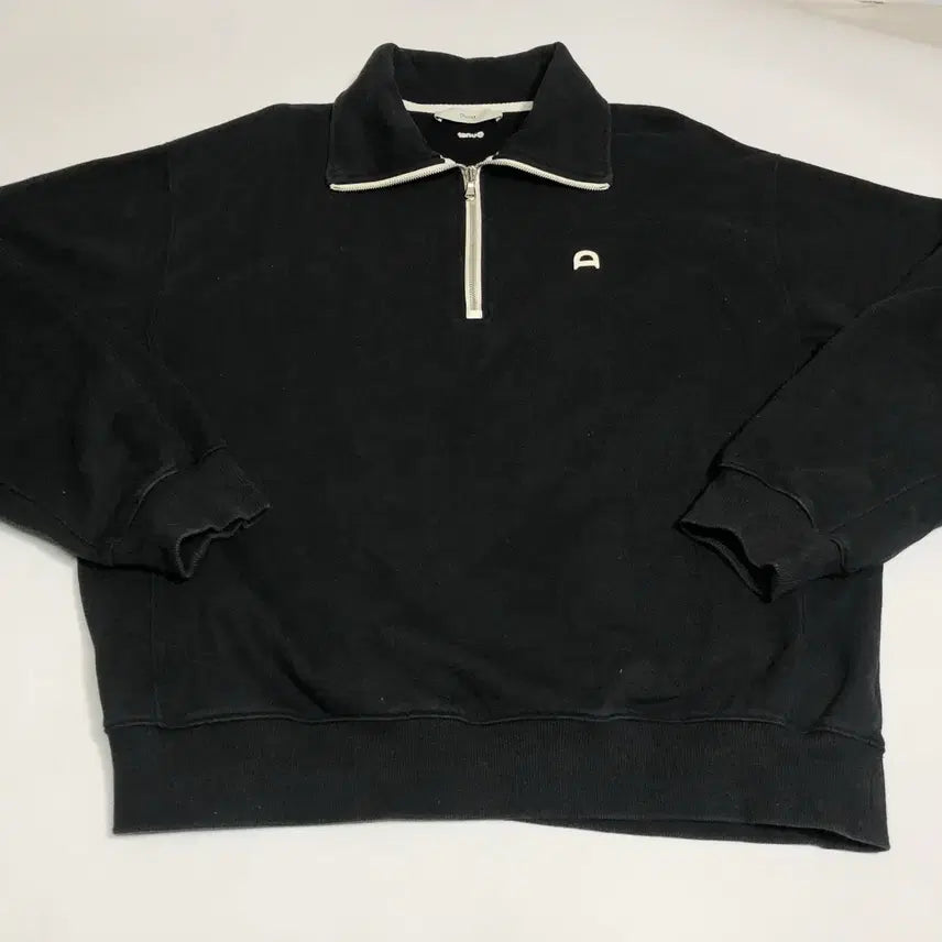 [BUNJANG] Dunst Black Half-Zip Sweatshirt (L) / 던스트 블랙 하프집업 맨투맨 L