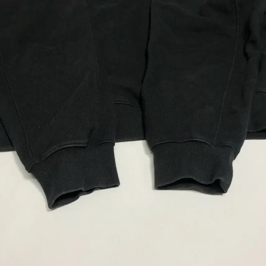 [BUNJANG] Dunst Black Half-Zip Sweatshirt (L) / 던스트 블랙 하프집업 맨투맨 L