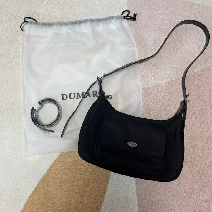 [BUNJANG] Dumarro Two-Way Cross Bag / 두마로 투웨이 크로스백