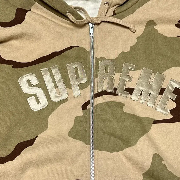[BUNJANG] Supreme Arc Thermal Lined Zip-Up Hoodie Desert Camo - 24FW / 슈프림 아크 써멀 라인드 집업 후드 스웨트셔츠 데저트 카모 - 24FW