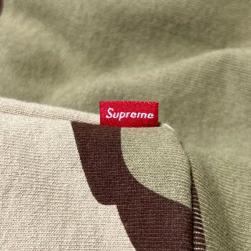 [BUNJANG] Supreme Arc Thermal Lined Zip-Up Hoodie Desert Camo - 24FW / 슈프림 아크 써멀 라인드 집업 후드 스웨트셔츠 데저트 카모 - 24FW