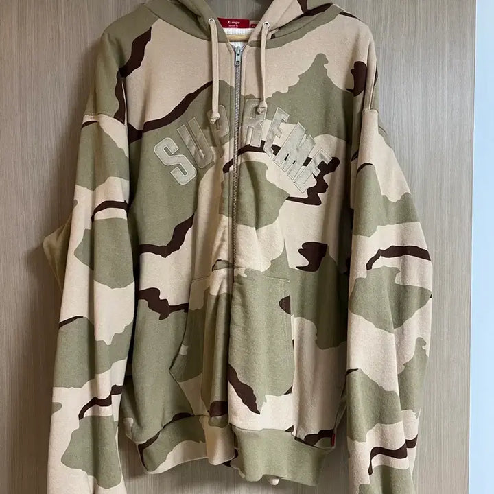 [BUNJANG] Supreme Arc Thermal Lined Zip-Up Hoodie Desert Camo - 24FW / 슈프림 아크 써멀 라인드 집업 후드 스웨트셔츠 데저트 카모 - 24FW