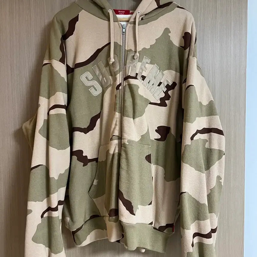[BUNJANG] Supreme Arc Thermal Lined Zip-Up Hoodie Desert Camo - 24FW / 슈프림 아크 써멀 라인드 집업 후드 스웨트셔츠 데저트 카모 - 24FW