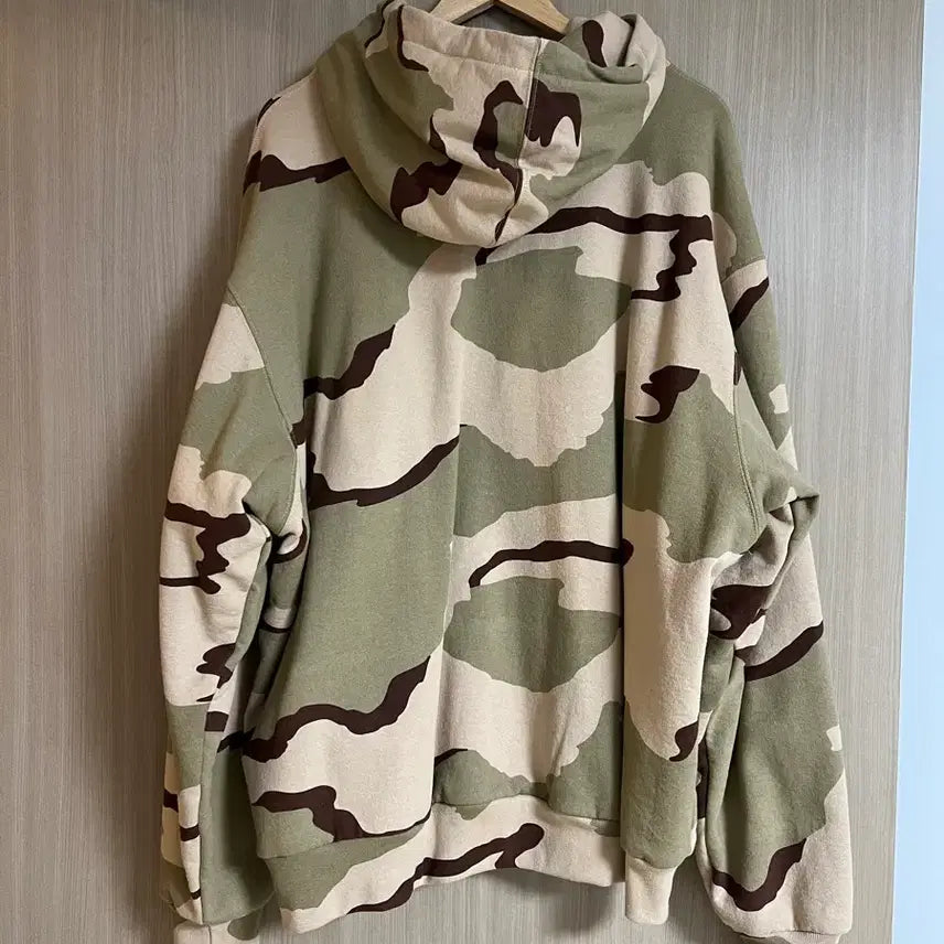 [BUNJANG] Supreme Arc Thermal Lined Zip-Up Hoodie Desert Camo - 24FW / 슈프림 아크 써멀 라인드 집업 후드 스웨트셔츠 데저트 카모 - 24FW