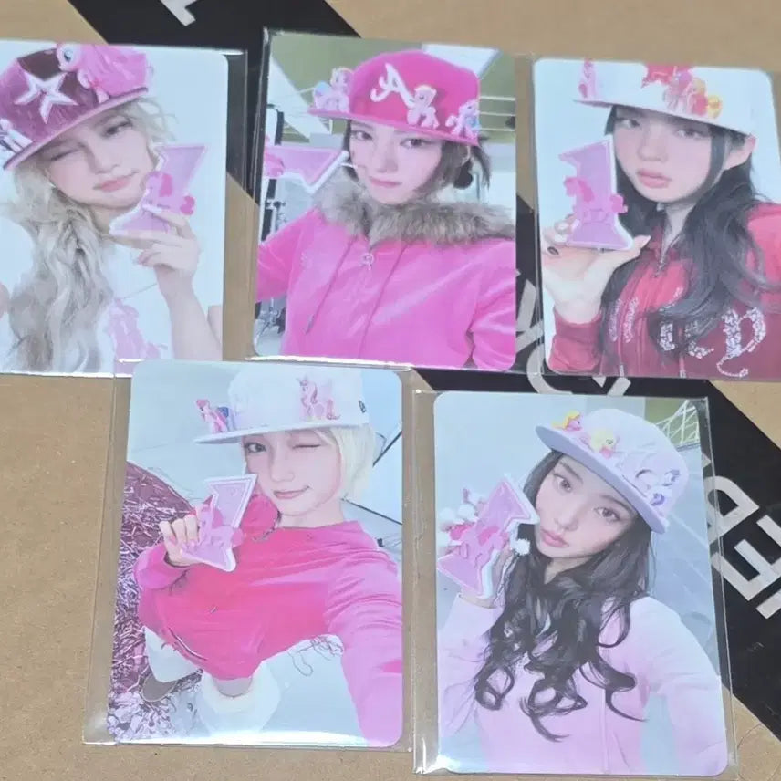 [BUNJANG] Kiki Music Show Voting Event Photocard Set / 키키 음방 음악방송 투표 이벤트 공방 포카 세트
