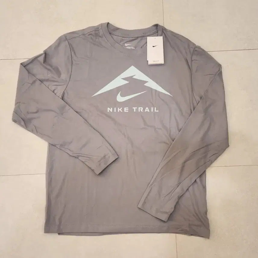 [BUNJANG] Nike Dri-FIT Trail Long-Sleeve T-Shirt XL / 국내매장판)나이키 드라이핏 트레일 롱슬리브 긴팔 티셔츠 FN0828