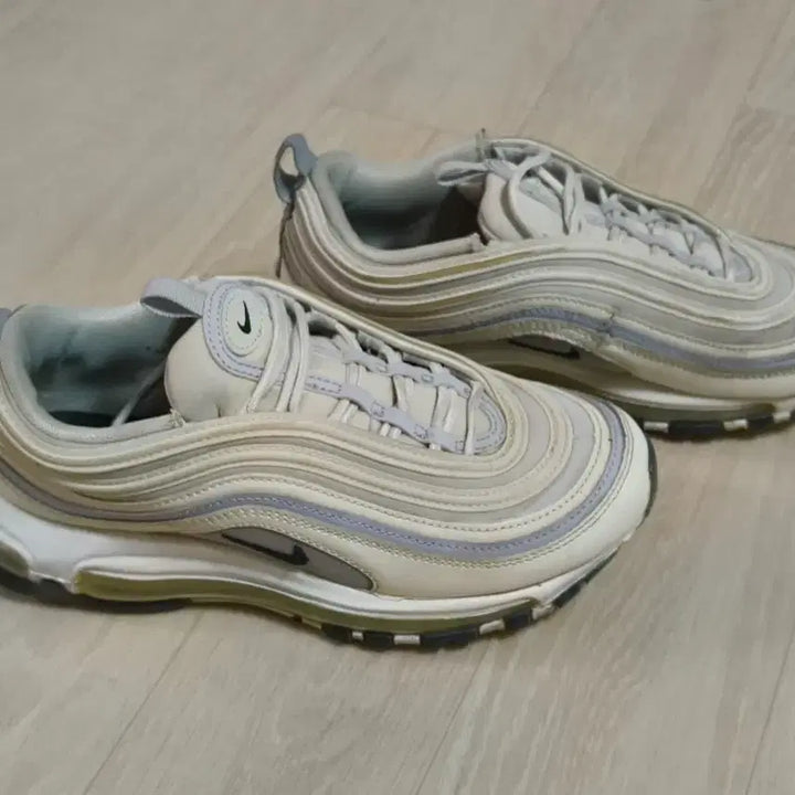 [BUNJANG] Nike Air Max 97 Ghost Sneakers / 나이키 에어맥스97 고스트 235사이즈