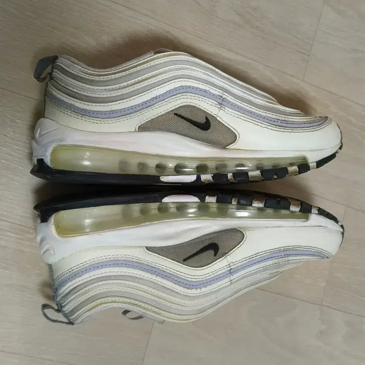 [BUNJANG] Nike Air Max 97 Ghost Sneakers / 나이키 에어맥스97 고스트 235사이즈