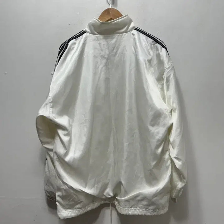 [BUNJANG] Adidas White Windbreaker Jacket / 아디다스 삼선 화이트 바람막이 자켓 점퍼 100사이즈