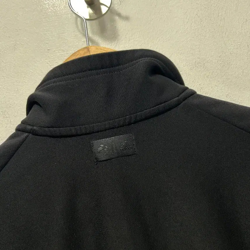 [BUNJANG] Adidas Black Full-Zip Training Jacket (Size 100) / 아디다스 블랙 풀집업 트레이닝 자켓 집업 100사이즈