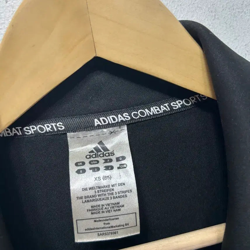 [BUNJANG] Adidas Black Track Top Zip Jacket XS / 아디다스 블랙 트랙탑 집업 자켓 XS