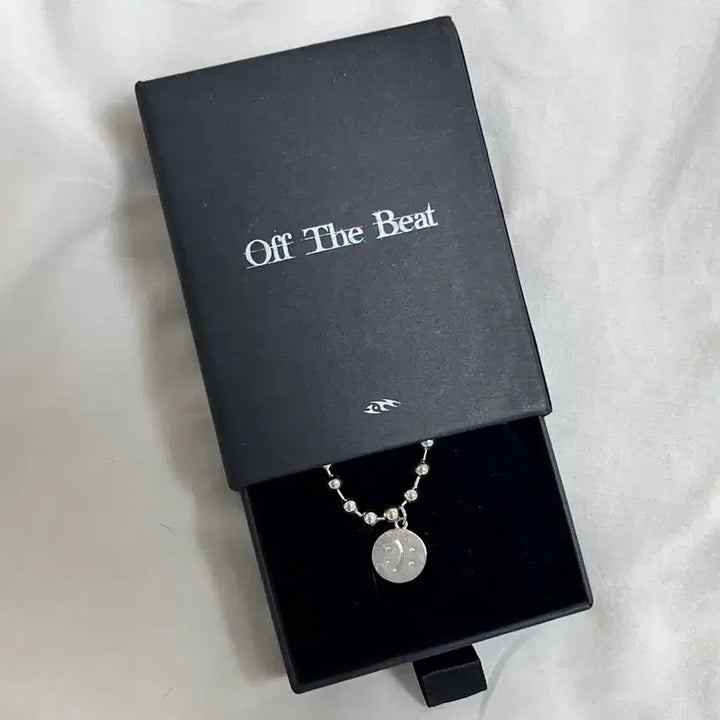 [BUNJANG] MONSTA X I.M Bracelet Merchandise / 몬스타엑스 아이엠 팔찌 굿즈 처분판매