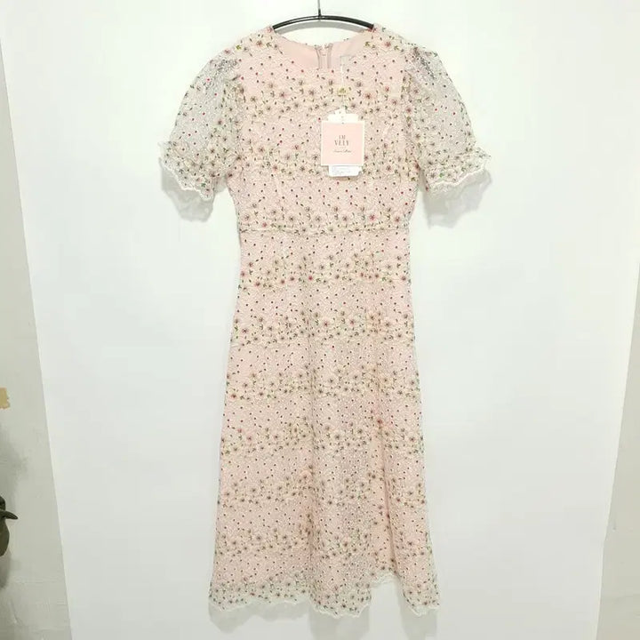 [BUNJANG] Imvely Floral Lace Embroidered Dress / 임블리 플라워 레이스 자수 원피스 S0_i4863