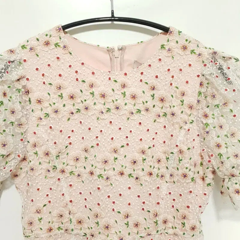 [BUNJANG] Imvely Floral Lace Embroidered Dress / 임블리 플라워 레이스 자수 원피스 S0_i4863